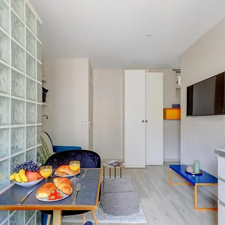 Bnbnook - - Eiffel Tower & Les Invalides Appartement Paris
