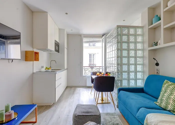 Bnbnook - - Eiffel Tower & Les Invalides * باريس